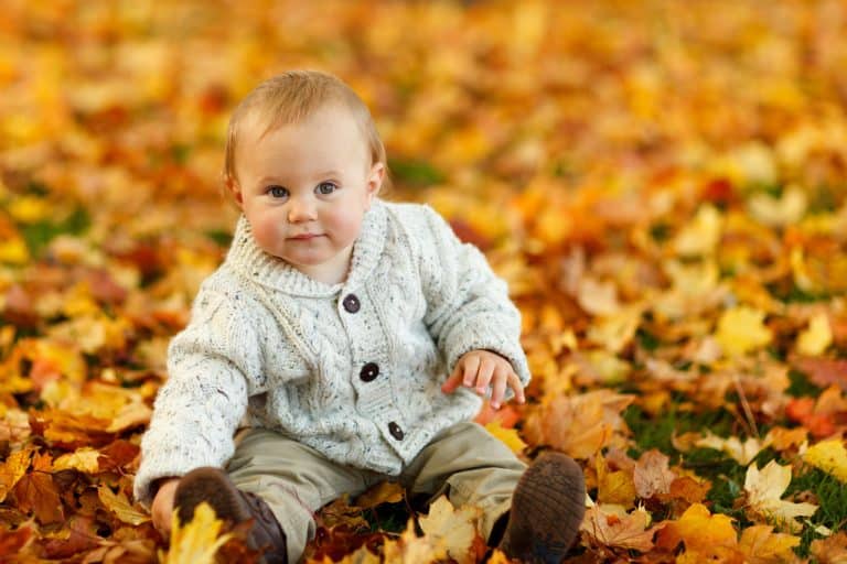 Pregnant in fall? An autumn pregnancy is so much fun! From fall pregnancy announcements to fall maternity outfits, these ideas will have you cozy all season... #fallpregnancy #fall #autumn #pregnant #pregnancy #newmom #newborn #baby